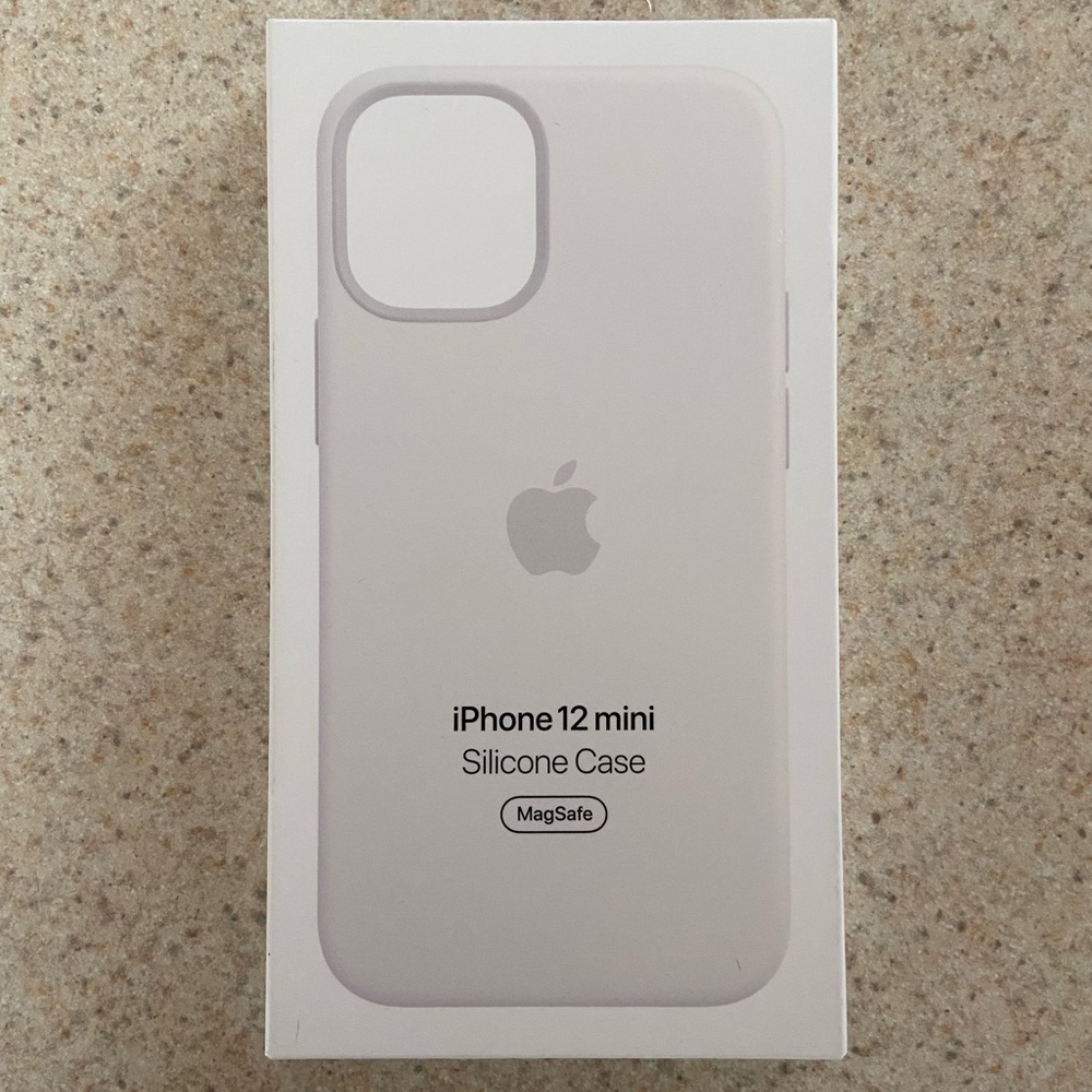 NIB - iPhone 12 mini Silicone white Case w/ MagSafe